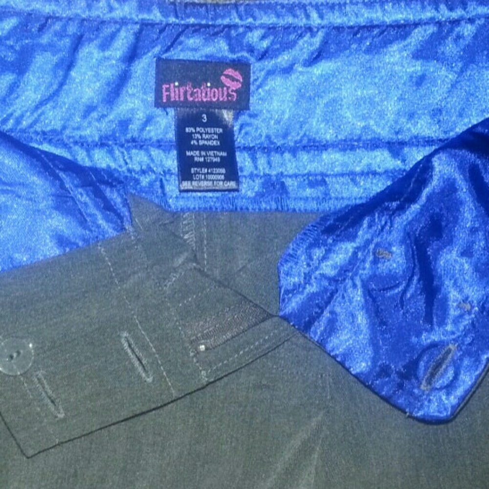 Dress pants - Picture 2 of 3